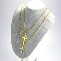 Stylish men's chain with cross