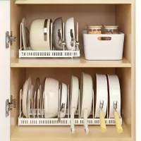 Telescopic organizer on pots and pans with removable lid holders and pan stand