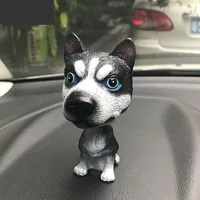 Dogs with nodding head to car Max