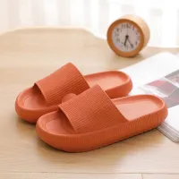Unisex slippers on 4 cm high platform