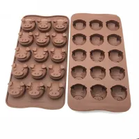 Chocolate mould with pigs