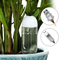 Practical and stylish automatic water dispenser for Gualberto houseplants