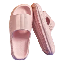 Papuci pentru femei cu talpă antiderapantă în diferite culori