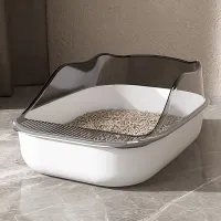 Large-volume elevated box for cat toilet with spray protection