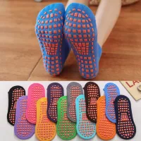 Moderné ponožky s protišmykovými bodmi Katerina