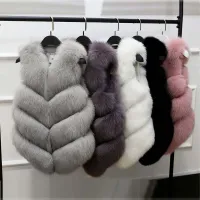 Women's luxurious fur vest Rivana