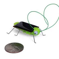 Robot al căluțului de pajiște cu alimentare solară