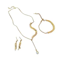 Gift set for women necklace, earrings and bracelet with artificial pearls