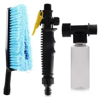 Brosse avec distributeur pour lavage de voiture