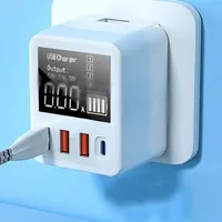 Adaptor de rețea cu 3 porturi USB / USB-C Quick Charge și PD